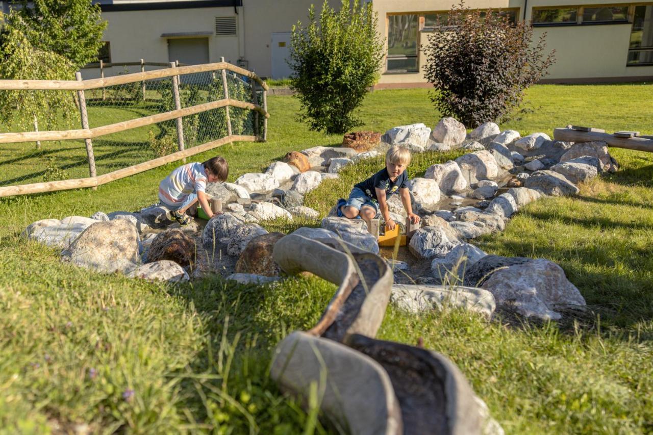 Alpen Adria Hotel & Spa Presseggersee Exterior foto